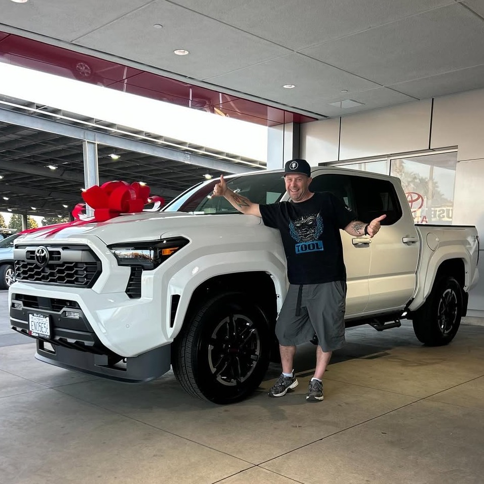 Thanks for your service Ryan, and enjoy the new ride from @toyotadaltonus! 🚘

Shout out to Sales Professionals Marco (@marco.daltonmotors) and Liana (@lianasellscars) for making it happen 🙌

#MileofCars #DaltonToyota #SanDiegoToyota