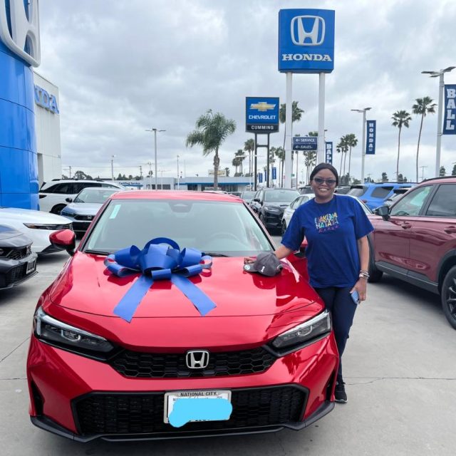 Congratulations to Liza on her first Honda from @ballhonda_sd here on the Mile! 

Salesman Oscar helped her into a beautiful brand new 2026 Honda Civic LX 🚘🎉

#ballautogroup #BallHonda #MileofCars #hondacivic #2026HondaCivicLX