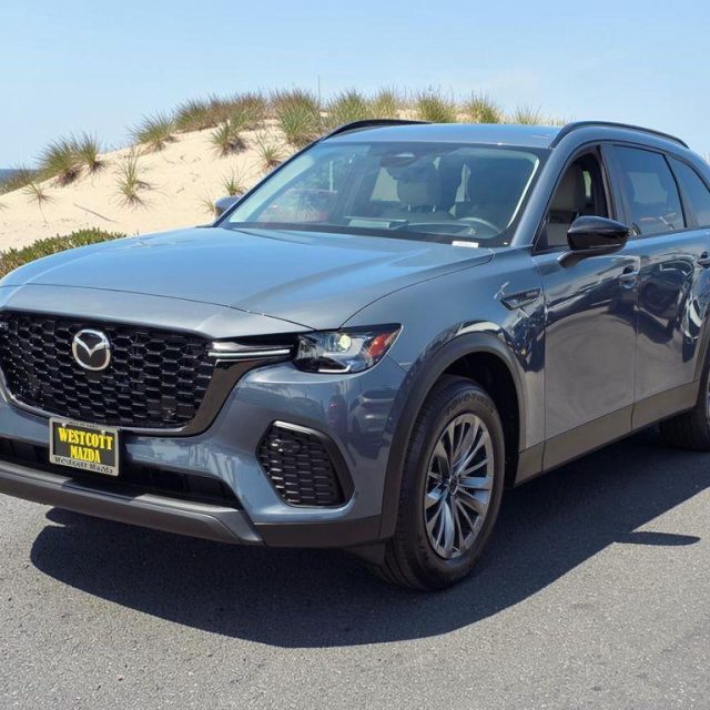 Designed for California roads, the Mazda CX-70 plug-in hybrid blends efficiency, sporty handling, and premium comfort for commuting, carpooling, and weekend adventures! 🏝🚙

#PlugInHybrid #WestcottMazda #MileofCars #MazdaCX70