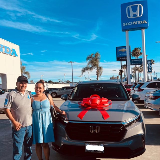We'd like to congratulate Maricela on her Certified Pre-Owned 2025 Honda CR-V 🎉🚗

Enjoy your SUV from @ballhonda_sd!

#BallHonda #HondaCRV #CertifiedPreOwned #MileofCars