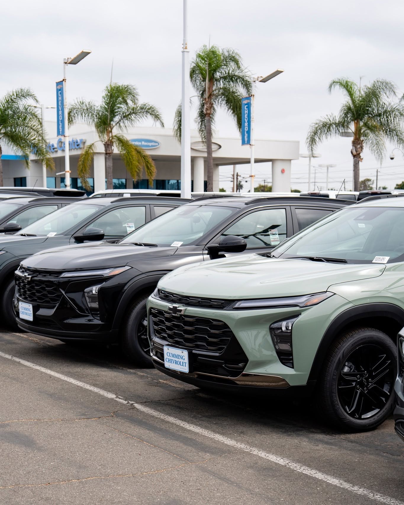 Looking for a new Chevy SUV? 🚗

@cummingchevy has a great selection available now, including the Equinox and other Chevy SUV options in a variety of colors, trims, and features.

Stop by the dealership in San Diego and find the one that fits your everyday life!

#CummingChevrolet #MileofCars #ChevroletEquinox