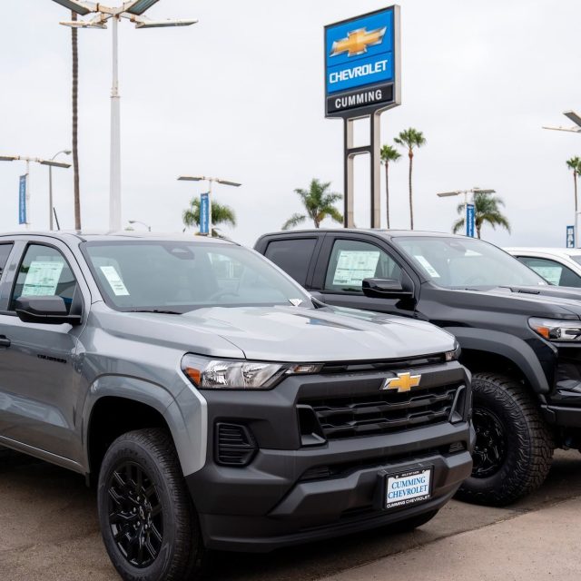Summer is winding down, but the truck lineup isn't!

From Chevy trucks to the HUMMER EV and plenty of options in between, @cummingchevy has a strong selection ready for the start of Fall.

#ChevyTrucks #HummerEV #CummingChevrolet #MileofCars